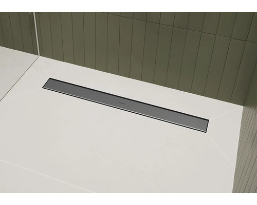 Bodenebene Dusche mit Duschrinne