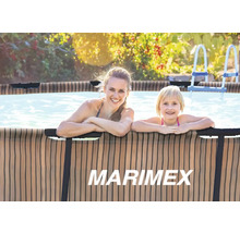 Frau und Kind im Marimex Pool mit Leiter im Garten