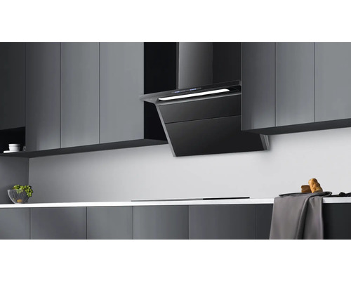 Dunstabzugshaube in einer modernen Küche