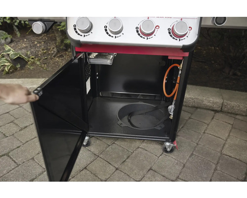 Gasgrill mit offener Tür zur Aufbewahrung von Zubehör und Gasflasche