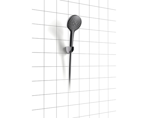 Handbrause mit Halterung an der Wand