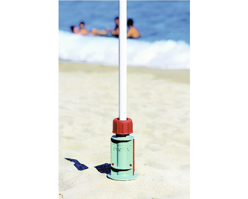Strandsonnenschirmhalterung zur Befestigung eines Sonnenschirms am Strand