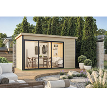 Modernes Gartenhaus mit Schiebetüren, eingerichtet mit Esstisch und Schlafbereich