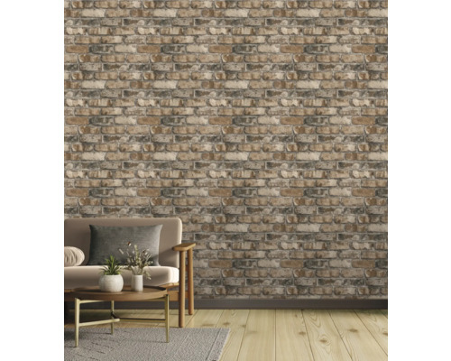 Wohnzimmer mit Backsteintapete und Möbeln