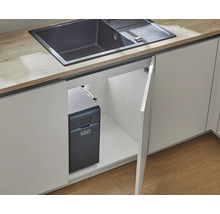 Küche mit Spüle und KEO-System unter der Spüle