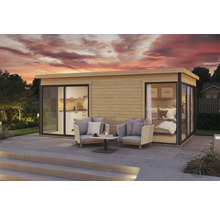 Modernes Gartenhaus mit Küche und Schlafzimmer, ausgestattet mit Sitzgelegenheiten auf der Terrasse