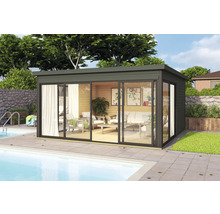 Moderner Gartenpavillon mit Schiebetüren und Blick auf den Pool