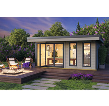 Modernes Gartenhaus mit Billardtisch, Feuerstelle und Sitzecke auf der Terrasse