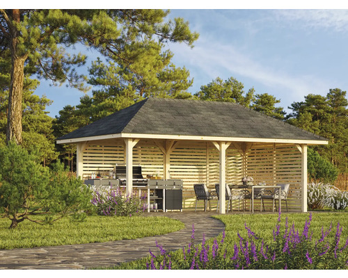 Holzpavillon mit Grill und Sitzgruppe im Garten