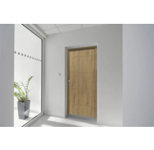 Eingangsbereich mit Innentür aus Holz