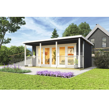 Modernes Gartenhaus mit Terrasse im Außenbereich