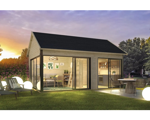 Modernes Gartenhaus mit Glasfronten, Wohnbereich und Küchenzeile auf Rasenfläche