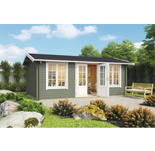Gartenhaus aus Holz mit Fenstern und Doppeltür im Garten