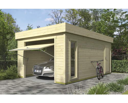 Holzgarage mit Schwingtor, Nebentür, Fenster und einem geparkten Auto