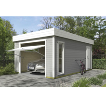 Moderne Garage aus Holz mit Schwingtor, Fenster und Tür im Garten