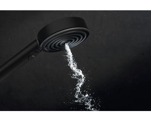 Handbrause mit Wasserstrahl im Detail.