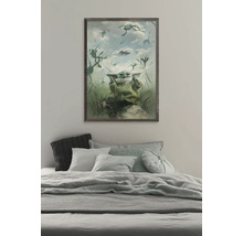 Gemälde von Grogu mit Fröschen im Bilderrahmen über einem Bett