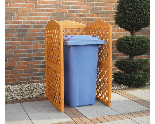 Mülltonnenbox aus Holz mit blauer Mülltonne