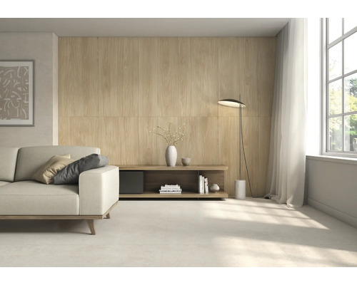 Wohnzimmer mit Sofa, Sideboard und Wandverkleidung in Holzoptik