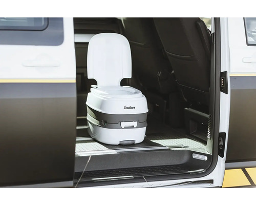 Enders Campingtoilette im Fahrzeuginnenraum