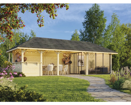 Holzpavillon mit Sitzbereich und Glasfront im Garten