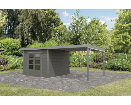 Holzgartenhaus mit Vordach auf gepflasterter Fläche im Garten.