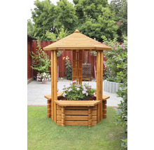 Holzpavillon mit Bepflanzung im Garten