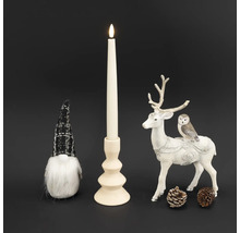 Dekoratives Arrangement mit LED Kerze, Rentierfigur und Zwerg
