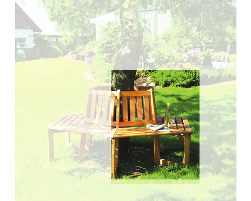 Gartenszene mit hölzerner Baum Bank