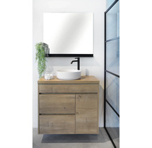 Modernes Badezimmer mit Waschtischunterschrank, Aufsatzwaschbecken und Spiegel
