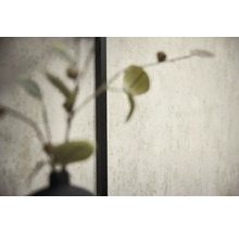 Dekorativer Zweig in Vase