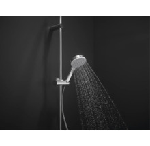 Duschstangenset mit Handbrause und laufendem Wasser