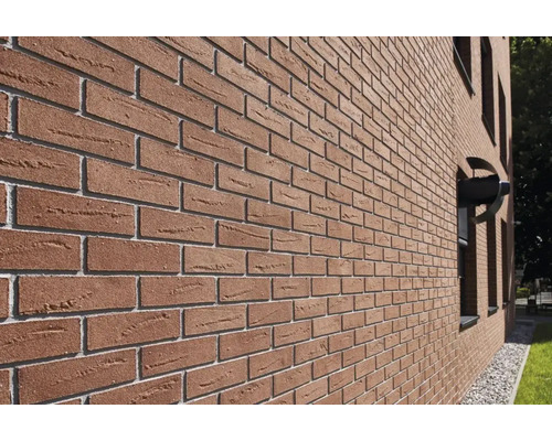 Fassade mit Verblendern aus Backstein