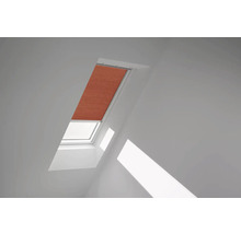 Dachfenster mit geschlossenem Plissee