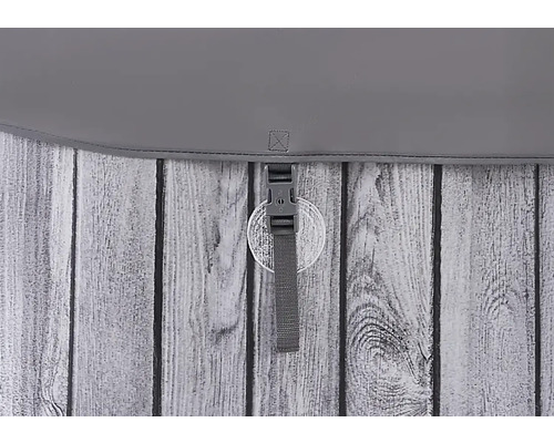 Detailansicht eines Verschlusses an einer Tasche