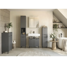 Modernes Badezimmer mit grauen Badmöbeln, Waschtisch, Spiegelschrank und Badewanne