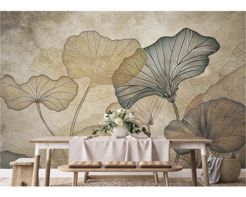 Wandbild mit Pflanzenmotiven und Esstisch im Wohnzimmer