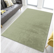Rechteckiger Teppich im Wohnzimmer