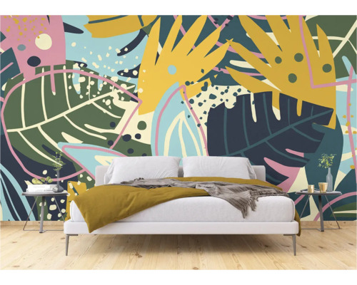 Schlafzimmer mit abstrakter floraler Mustertapete und Doppelbett