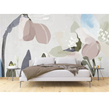 Schlafzimmer mit Tapete mit abstraktem Blumenmuster