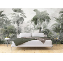 Schlafzimmer mit Fototapete Dschungelwald und weißem Bett