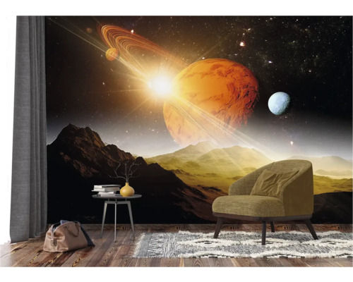 Wohnraum mit Fototapete, die eine Planetenlandschaft zeigt