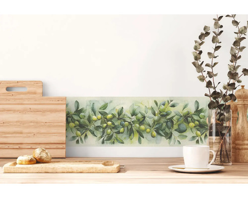 Küchenszene mit Dekoration und Wandbordüre mit Olivenmotiv