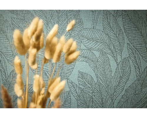 Nahaufnahme einer gemusterten Tapete mit Blattdesign