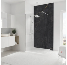 Helles Badezimmer mit Duschabtrennung, Waschbecken und schwarzer Marmorwand