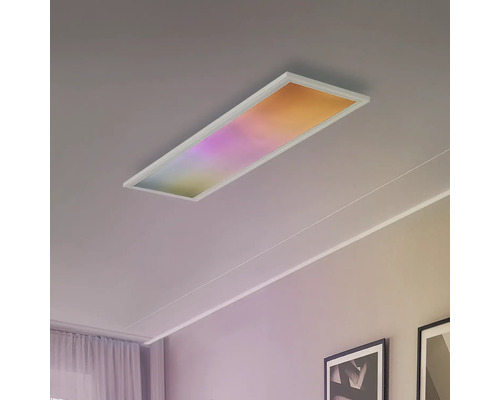 Rechteckige Deckenleuchte im Wohnzimmer