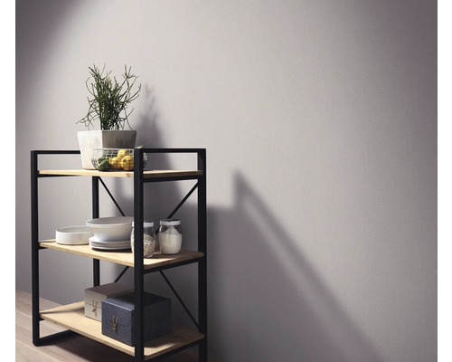 Regal mit drei Ebenen aus Holz und Metall mit Pflanze, Geschirr und Aufbewahrungsboxen