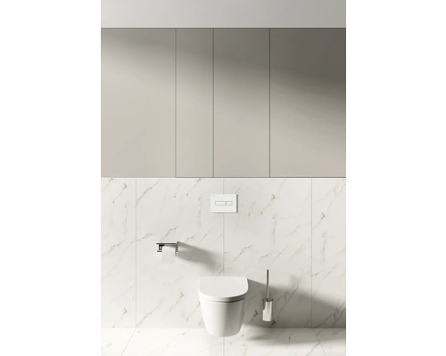 Modernes Badezimmer mit Hänge-WC, Betätigungsplatte, Toilettenpapierhalter, WC-Bürste und Badezimmerschrank