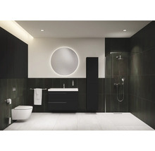 Modernes Badezimmer mit WC, Waschtisch, Spiegelschrank und Dusche