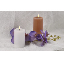 Dekorative LED-Kerzen mit Orchideenblüten für stimmungsvolle Beleuchtung